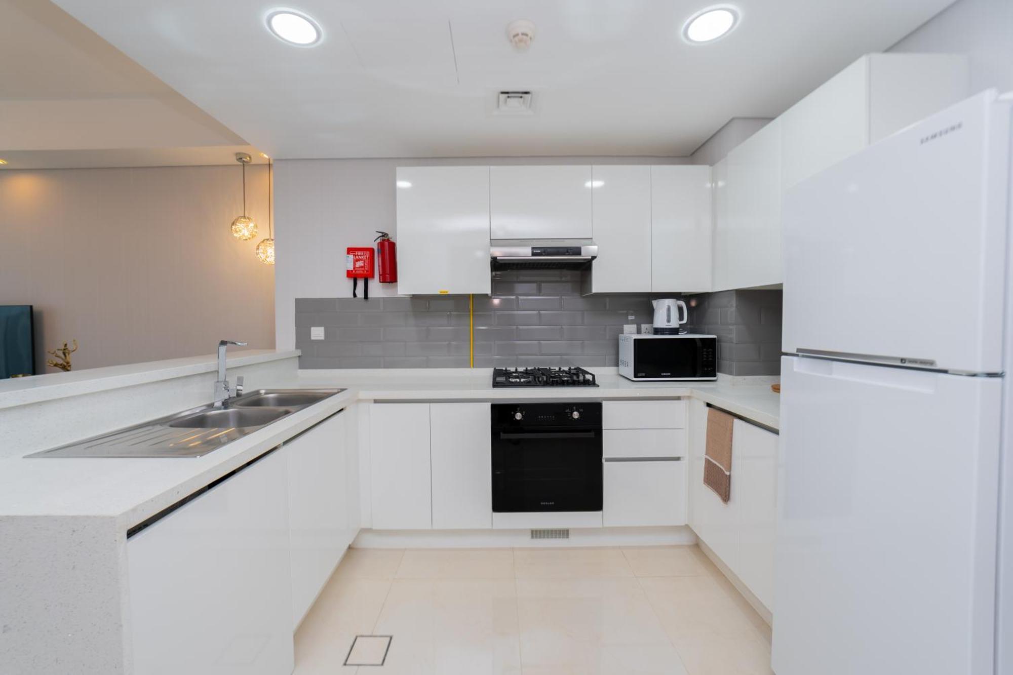 Kasco Homes Waves Tower Business Bay Dubai Exterior photo